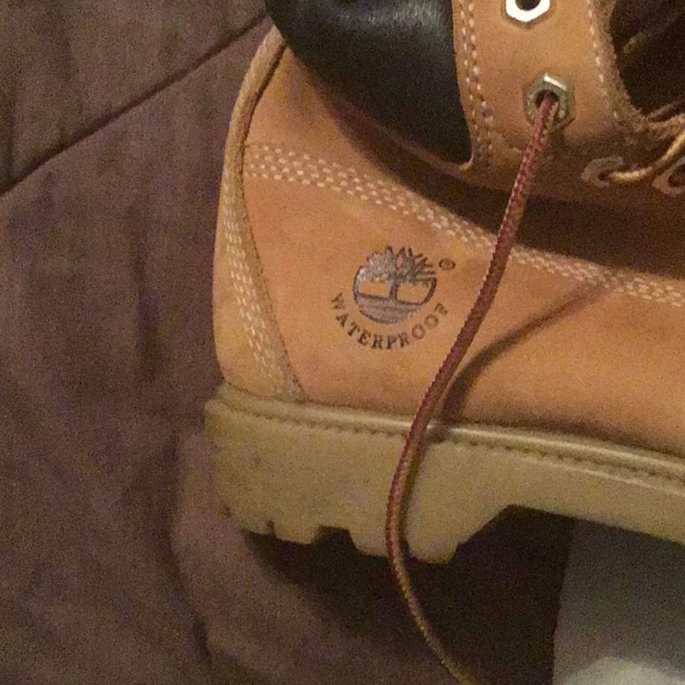 Shoes - Picture 2 of 3